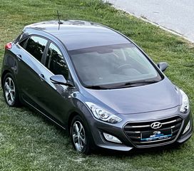 Hyundai i 30 '16 CLIMA NAVI CAMERA FULL EXTRA