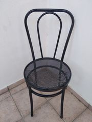 Καρέκλες σιδερένιες
