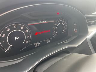 Audi RS6 2021-thumb-14