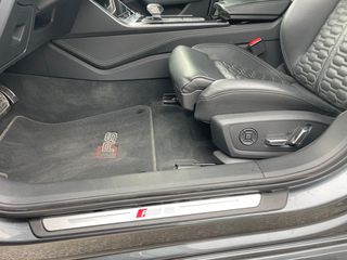 Audi RS6 2021-thumb-16