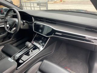 Audi RS6 2021-thumb-23