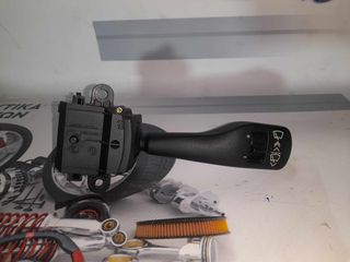 ΔΙΑΚΟΠΤΗΣ ΥΑΛΟΚΑΘΑΡΙΣΤΗΡΩΝ BMW Z4 2003-2009