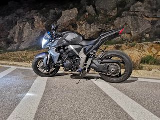 Honda CB 1000 R 2014-thumb-1