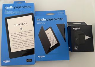 eBook Amazon Kindle Paperwhite Signature Edition με Οθόνη Αφής 6.8" (32GB) Μαύρο + Amazon Kindle Paperwhite Case + Charger and Power Adaptor