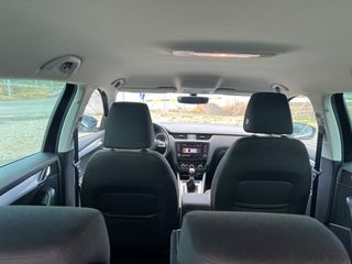 Skoda Octavia 2020-thumb-11