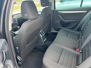 Skoda Octavia 2020-thumb-13