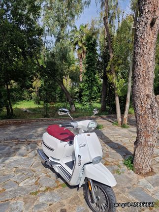 Lambretta V125 '21 Lamretta v125 Spesial