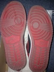 JORDAN 1 RETRO OG "BANNED"-thumb-1