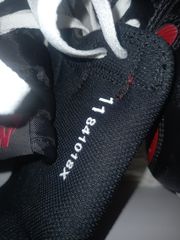 JORDAN 1 RETRO OG "BANNED"-thumb-4