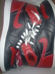 JORDAN 1 RETRO OG "BANNED"-thumb-5