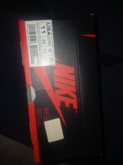 JORDAN 1 RETRO OG "BANNED"-thumb-6