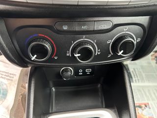 Fiat Tipo 2019 1.4 T-JET 120 HP-thumb-39