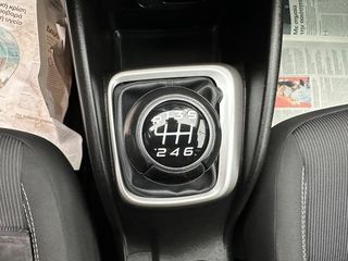 Fiat Tipo 2019 1.4 T-JET 120 HP-thumb-40