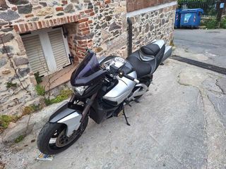 Suzuki B-KING 1300 2008-thumb-3