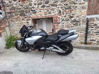 Suzuki B-KING 1300 2008-thumb-4