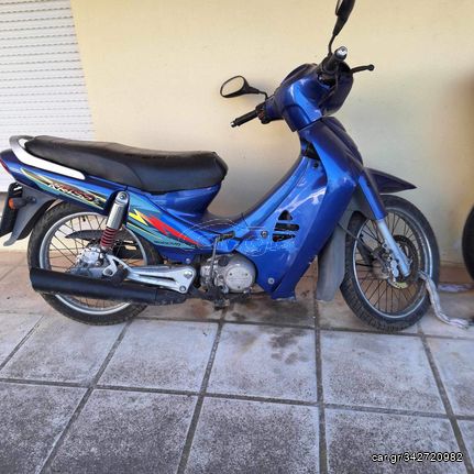 Modenas Kriss II '04