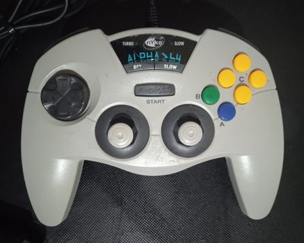 nYko ALPHA>64 controller