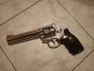 Smith wesson 686/6inch/357 magnum