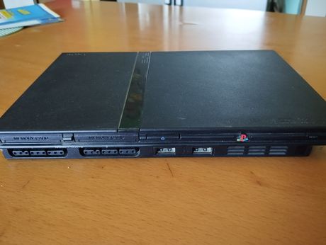 Playstation 2 + 6 Παιχνίδια