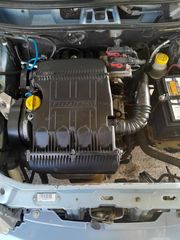 Fiat Punto 2004  1.4 16V Sporting-thumb-14
