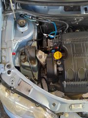 Fiat Punto 2004  1.4 16V Sporting-thumb-15