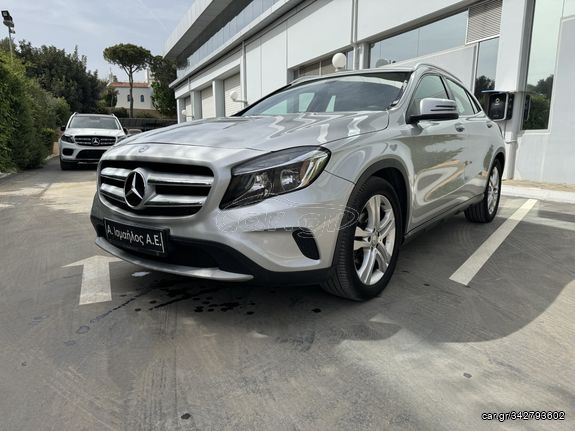 Mercedes-Benz GLA 180 '15  d Urban 7G-DCT 1.5lt 109 hp