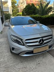 Mercedes-Benz GLA 180 '16  d Urban 7G-DCT