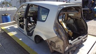 Φτερά Πίσω Renault Scenic '04 Σούπερ Προσφορά Μήνα