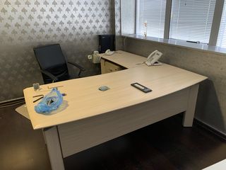 Γραφείο διευθυντικό γωνιακό με συρταριέρα