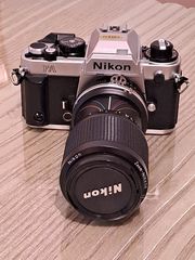 Nikon  zoom-Nikkor  35-105mm f/3.5-4.5