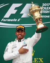 Pirelli - winners podium original cap-thumb-3