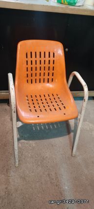 Καρέκλες vintage