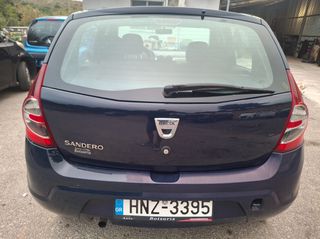 Dacia Sandero 2011 Dacia Sandero 1.2 Ambiance-thumb-6