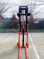 2020M Μηχανικό στάκερ 2000Kg-thumb-3