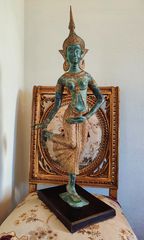 Παλαιό χειροποίητο  μπρούτζινο αγαλματίδιο Ινδονησίας - Χορεύτρια φύλακας του Ναού