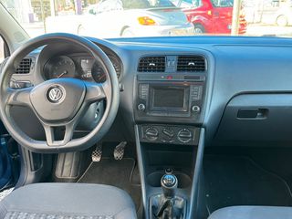 Volkswagen Polo 2016-thumb-3