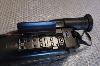 Βιντεοκάμερα Panasonic-thumb-2
