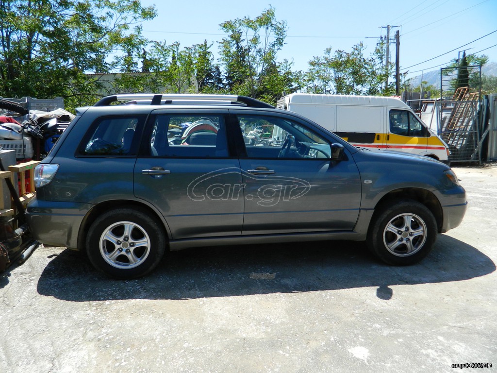 Mitsubishi Outlander 2003  2.0 Sport 4WD