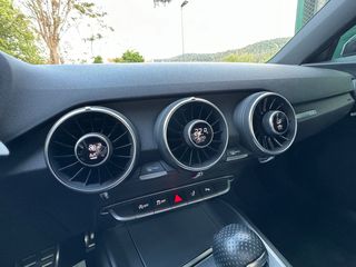 Audi TT 2016 Coupé 1.8 TFSI S-Tronic / S-Line-thumb-30