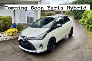 Toyota Yaris '16 Hybrid 1.5 VVT-i Bi-Tone