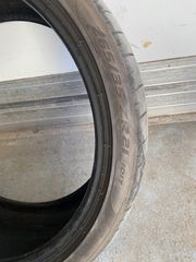 Pirelli Pzero 265/35/21 -thumb-2