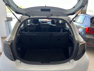 Toyota Yaris 2014 1.5 HYBRID ACTIVE-thumb-7