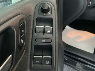 Volkswagen Golf 2010 1,6 TDI (από 86,70€/ μήνα)-thumb-16