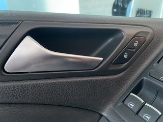 Volkswagen Golf 2010 1,6 TDI (από 86,70€/ μήνα)-thumb-17