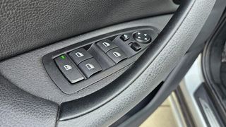 Bmw X1 2016-thumb-5