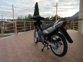 Suzuki 2002-thumb-1