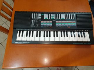 YAMAHA PortaSound PSS-570