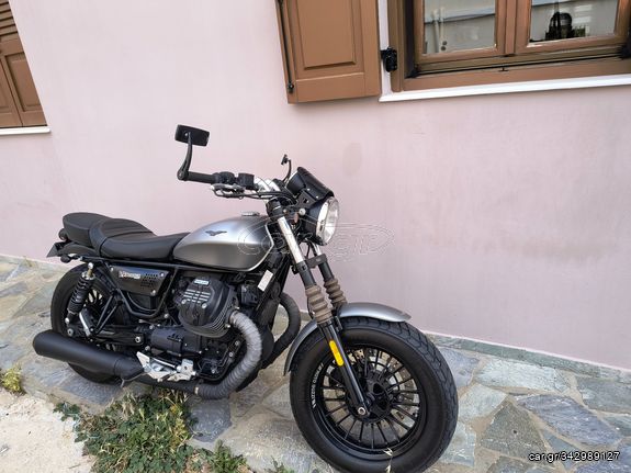 Moto Guzzi V9 '17