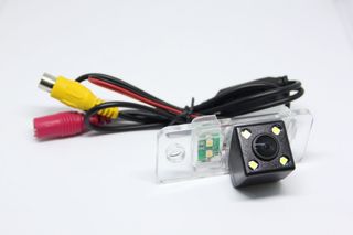Κάμερα οπισθοπορείας για Audi A3, A4, A6, A8, Q7, RS4, RS6 - με άνοιγμα για βίδα AutoEuro