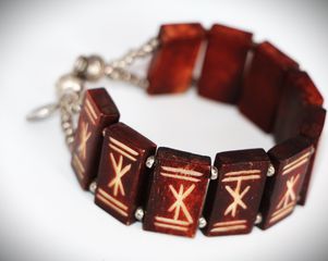 Ανδρικό - UNISEX - redish brown βραχιόλι primitive αρχέγονο προϊστορικά σύμβολα σκαλιστό κόκκαλο 925 ασημι υλικά -κούμπωμα